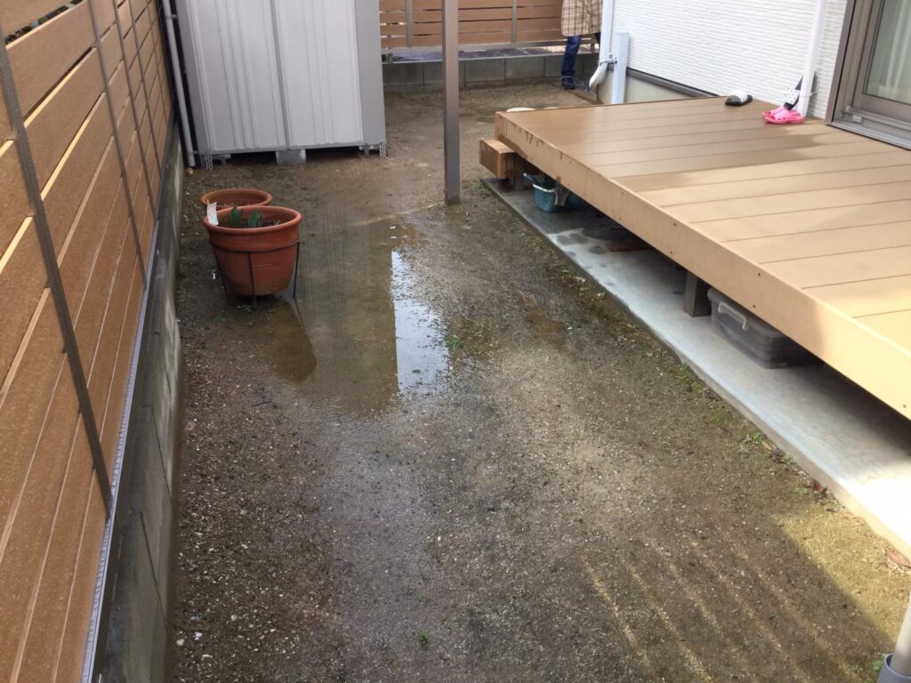 水はけの悪い庭