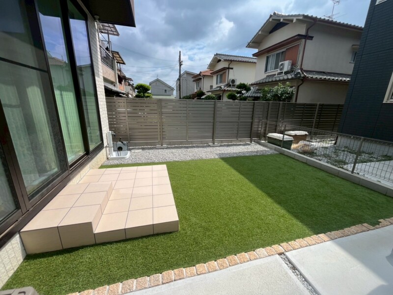 【奈良県生駒郡斑鳩町 H様邸】人工芝×タイルでBBQスペースを実現した事例 アフター