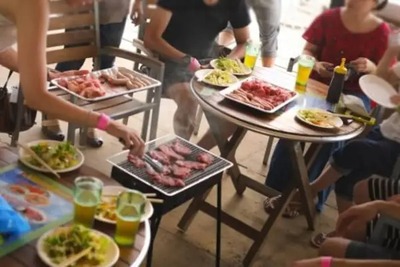 庭でご飯は迷惑？6つの対策。目隠しや煙対策など