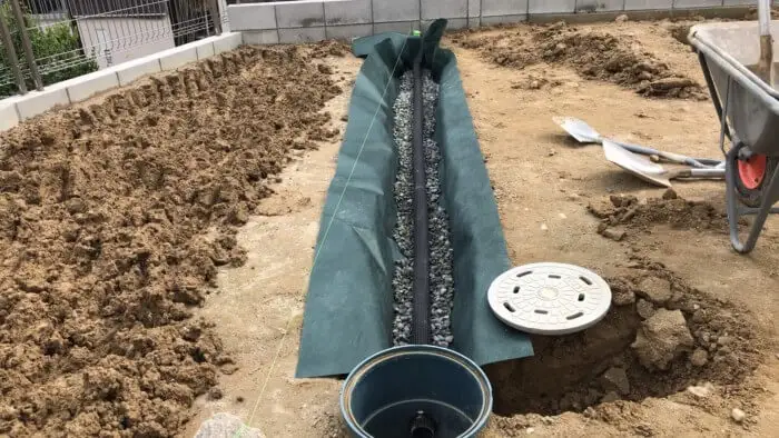 暗渠排水管の仕組みとは？庭の水はけを改善した業者の施工方法