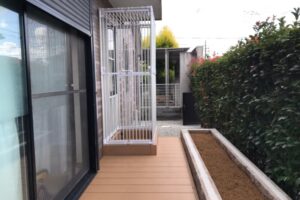 猫が柵を超える 猫を庭に放し飼いできる柵を作るった事例 猫が柵を超える 猫を庭に放し飼いできる柵を作るった事例