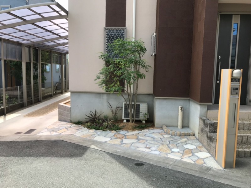 乱貼り